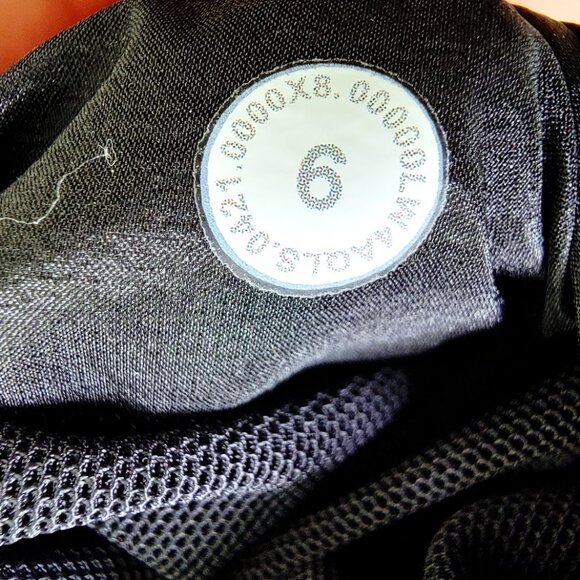 Lululemon Women's Black Down For It All Windproof Running Puffer Vest Size 6 - Picture 8 of 9